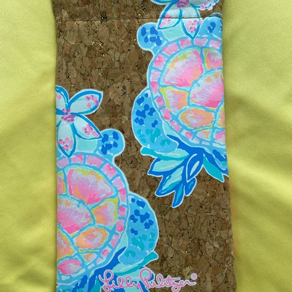 Lilly Pulitzer sunglass case - Picture 1 of 3